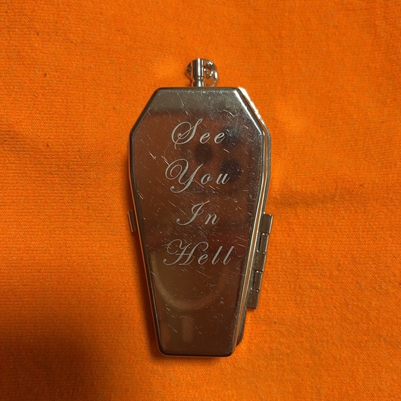 Supreme Keychain - Picture 2 of 4